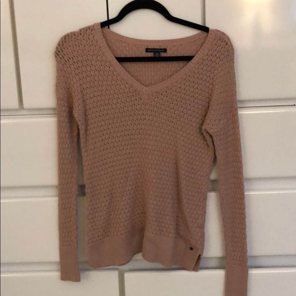 American Eagle pink knit long sleeve sweater